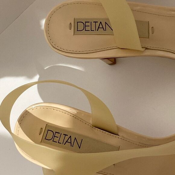 Deltan Women's Beige Synthetic Jelly Strap Stiletto Heels Size 10M - Picture 3 of 8